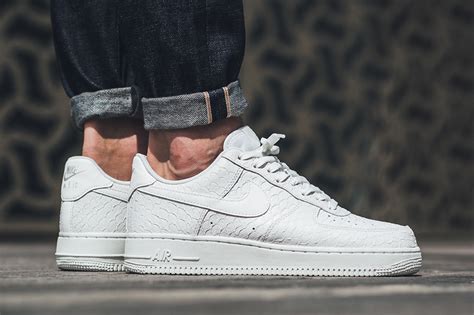 air force 07 lv8 white